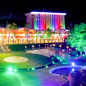 tourist attraction hyderabad Ramoji Film City