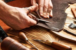 leather cleaning service hyderabad De Leather Craft|Leather Shoe Repair Service|Bag Repairs