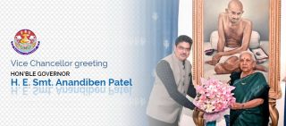 Vice Chancellor greeting Hon’ble Governor H. E. Smt. Anandiben Patel