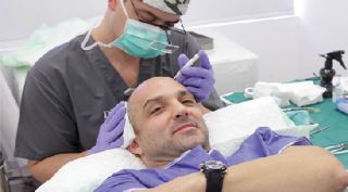 transplant surgeon lucknow DHI India - Best Hair Transplant in Lucknow